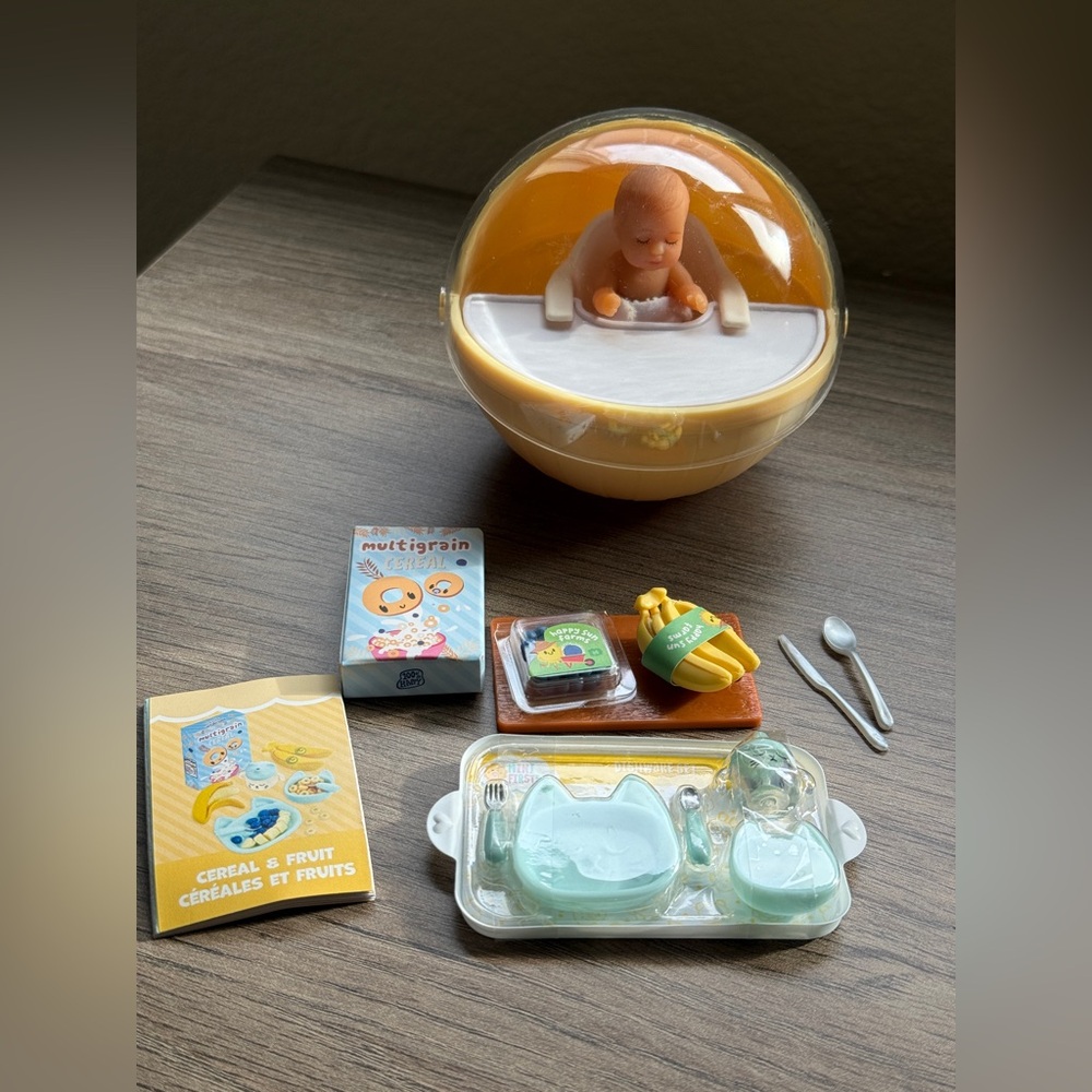 Like-New MiniVerse Make It Mini Baby Food Cereal & Fruit Set